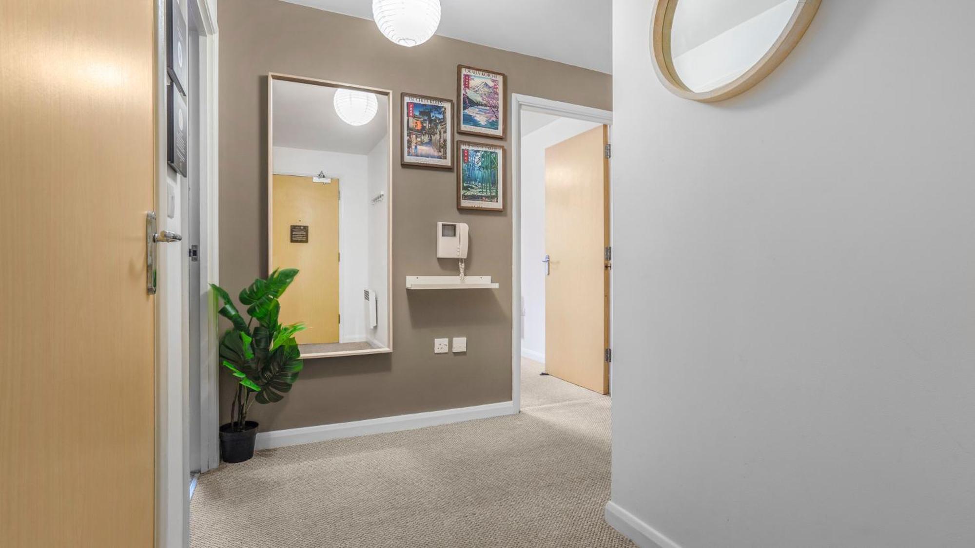 Japanese Suite 2Bed 2Bath, Free Park, Netfix, 75 Inch Tv, Games - City Centre- Maihom Бирмингем Экстерьер фото
